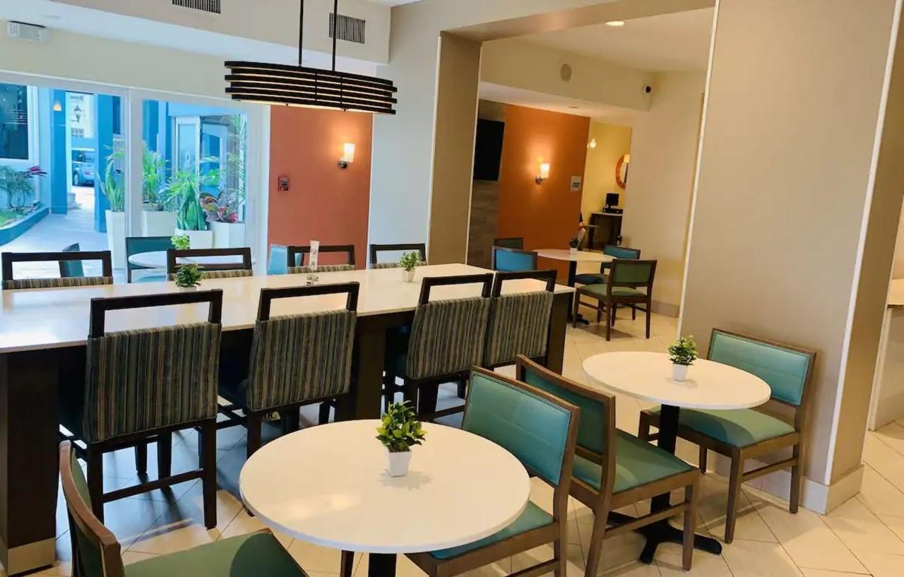 Holiday Inn Express & Suites Nassau By Ihg Екстер'єр фото