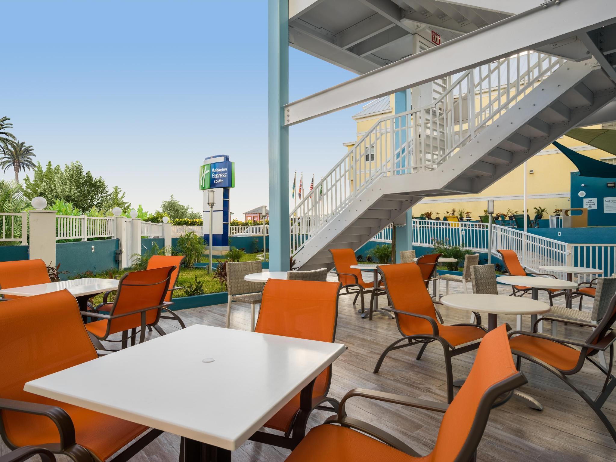 Holiday Inn Express & Suites Nassau By Ihg Екстер'єр фото